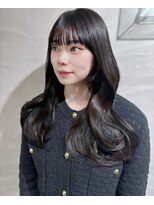 ジーナ 梅田(Zina)&nbsp;ぱっつん前髪艶グレージュ韓国くびれヘア【梅田】