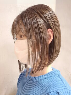 ソワネ 表参道(soigne) 表参道大人ショートボブ白髪ぼかしハイライト顔周りレイヤー30代