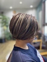 ライフ(LIFE)&nbsp;刈り上げショートボブ