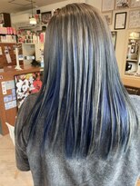 ヘア メイク ココ(hair make coco)&nbsp;インナーのブルーがイカす(*^-^*)