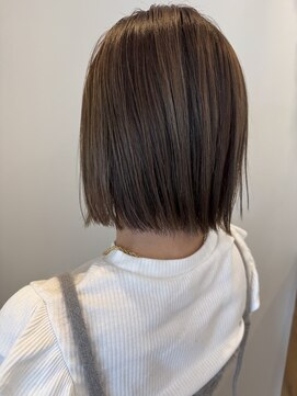 シオン(Cion) 切りっぱなしボブ