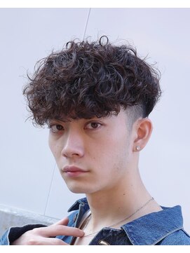 フィフス 渋谷(fifth) 渋谷スペインカールメンズカットフリンジカットフェードカット