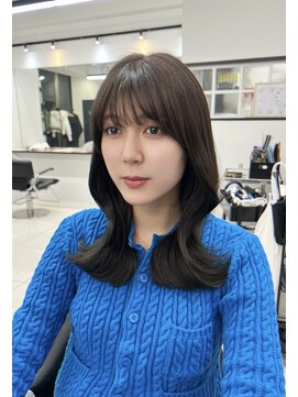 ユニークノベル 中央林間(unique novel) 韓国ヘア　ミディアム　くびれ巻き　ダークブラウン