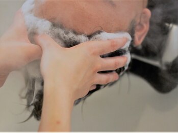 Noisyle Men's hair メンズパーマ/メンズカット/メンズ【ノイセルメンズヘアー】の写真/本格ヘッドスパで頭皮ケア&健康な髪へ!MEN'S特有の悩みも改善*＜理容室＞