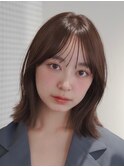韓国風くびれミディアムボブハッシュカット
