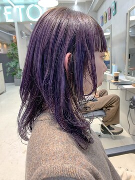 テトヘアー(teto hair) ラベンダーアッシュ、ミディアムウルフ、ラベンダーベージュ