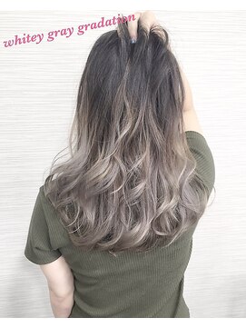 ヌーム 塚本店(NOOM) グラデーションカラー ロングヘア 赤み無し