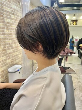 ペアル(PEAAL) ショートボブ　ボブ　　タンバルモリ　丸みボブ