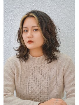 エマ(emma) ★ウェーブヘア★フェイスフレーミング★