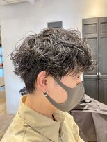 エフエム 明大前(FM)&nbsp;バーバー　ツイストスパイラル/波巻きパーマ/フェードカット