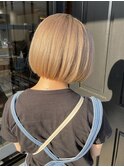 ミニボブ×ミルクティーブロンド