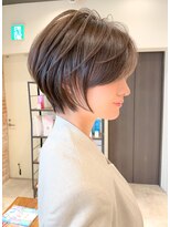 アヴァロン(AVALON)&nbsp;絶壁解消×くびれ×30代40代50代×ひし形大人ショートボブ永