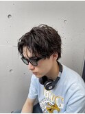 センターパート波巻きスパイラルパーマ無造作styling