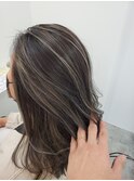 グレージュハイライト