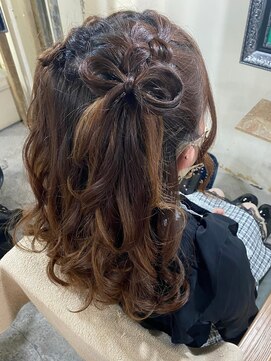 リエラ 新宿(RIERA) ヘアセット/ヘアメイク/巻きおろし/逆毛/卒業式[新宿/新宿駅]
