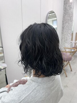 リル(re'll) 《花屋併設》オリーブグリーン［酸性ストレート/ヘアセット］