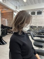 イキ 表参道(iki omotesando)&nbsp;モード/無造作ウェーブ/大人ガーリー[表参道駅]