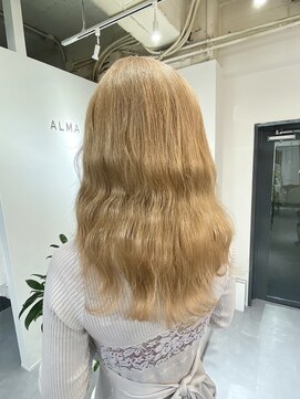 アルマバイロサ(ALMA by ROSA) 抜きっぱなしブロンドカラー/担当:【ギャル仙人】RENTA