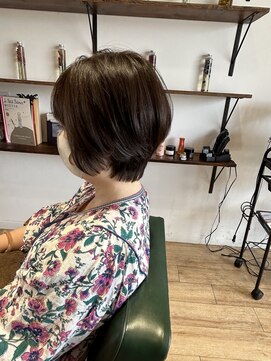 サラ(sarah) ショートボブ/縮毛矯正酸性ストレート