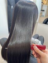 エミュスト(Emuest) 艶髪☆心斎橋髪質改善