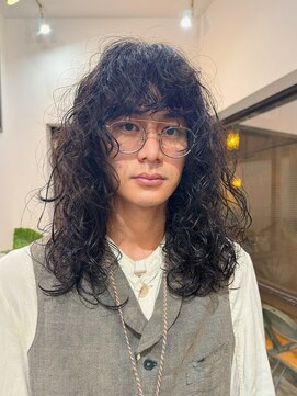 ナループロアオハナ(Nalu pu loa ohana) ロングパーマ/くるくるパーマ/クリープパーマ/ウルフ