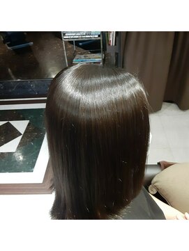 アールクリエイション(AHL creation) うる艶美髪矯正