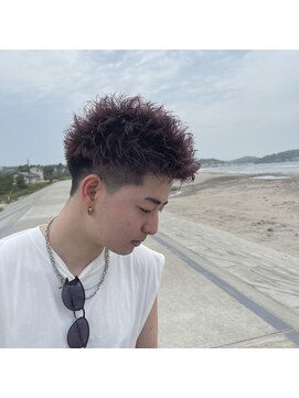 ハッシュタグネイビ- 仙台長町店(#NAVY) スパイキーショート/ツイストスパイラル/ローライトレッドカラー