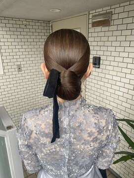 フェリーチェ(Felice) タイトヘア　タイトシニヨン　タイトアレンジ　参列ヘア