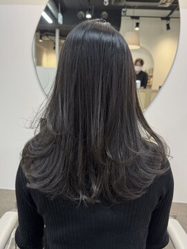 カラ フクオカ(Cara FUKUOKA) 【アッシュグレージュ&レイヤーカット】《福岡暗髪カラー》