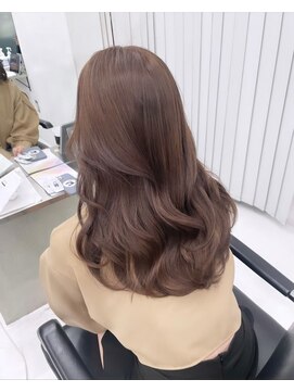 アディション 新宿(ADITION) 【韓国】艶っぽいミルクティーグレージュレイヤーカット髪質改善