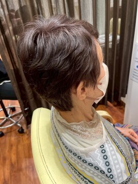 美容室ヒラトヤ 都南店 ミセスヘア♪襟足スッキリ大人キレイなウェーブショート50代60代