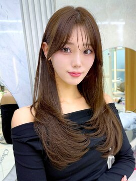 アフロートリノ(AFLOAT Leino) 結べるレイヤーカット　耳にかけても可愛い顔まわり