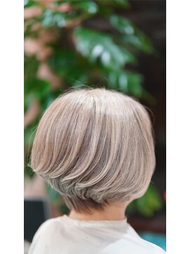 ネス(NESS) 【脱白髪染】グレイヘア（白髪）のファッションカラー76