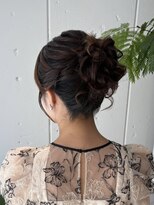 オーラ(ora)&nbsp;【結婚式に◎上品大人かわいいアップ】