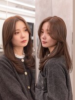 ヴィヴィッド オモテサンドウ(ViViD omotesando)&nbsp;大人気！マロンブラウン/重ためセミロングレイヤー/ケア縮毛矯正