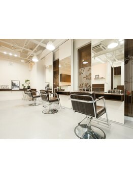 【南草津駅徒歩2分】駅チカ好立地×気さくなスタッフがいるサロン☆行きつけサロンをお探しのあなたにも◎