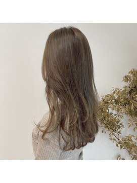 マウロア(MAULOA) "ハイライト×くすみフォレストグリーンcolor"ayumi