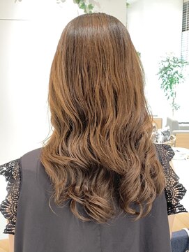 ステアケース 武蔵小杉店(stair:case) 人気スタイル　ゆるふわコテ巻き風パーマ