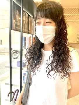 アンジュベイナハ (Ange Bay NAHA) ロング×スパイラルパーマ