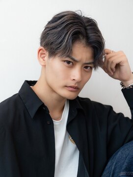 イオ 本厚木(io) メンズバレイヤージュセンターパート束感コンマヘアハイライト