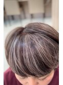 白髪を活かすハイライト