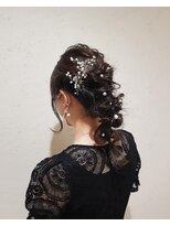 ナゴミノヒトトキ(NAGOMI NO HiTOTOKi)&nbsp;巻き下ろしポニーテール