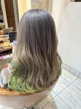 マイノリティー(Minority Produced By TOPHAIR) インナーカラー　グレージュ×イエローグリーン