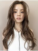 レイヤーカットハッシュカット顔まわりミディアムロング