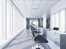 日差しの入る明るい店内☆【髪質改善/メンズパーマ】