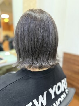 アークスヘアー 20代30代大人可愛いダブルカラーアッシュグレージュミディ