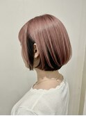 ピンクグレージュ×アンブレラカラーのモードなミニボブ