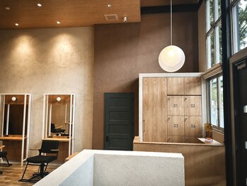 テン サカエ(TEN Sakae)の写真/【矢場町駅すぐ/当日予約可能◎】5月オープンの綺麗な店内♪デトックスカラーでダメージレス◎