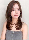 レイヤーカットミルクティーブロンドダークブルーくびれヘア