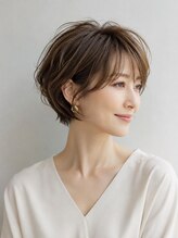 大人女性におすすめ◎上品に彩る、ふんわりエアリーショート